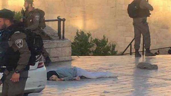  إعدام الطفلة فاطمة حجيجي (16 عاماً)، بعد إطلاق النار عليها “بدم بارد”