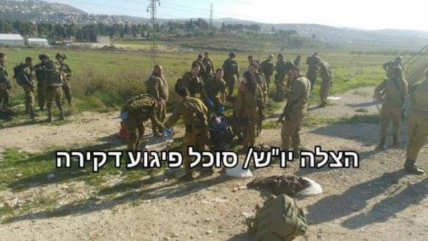 جنود من جيش الاحتلال على حاجو حوارة جنوب نابلس