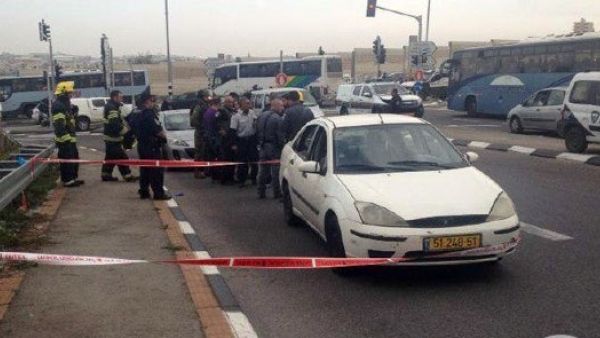 استشهاد فلسطيني بعد طعنه مستوطنين اثنين قرب رام الله