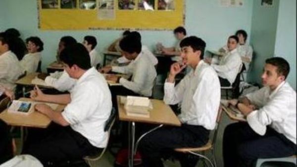 الامتحانات نظمت بشكل موحد حسب المنهاج الفلسطيني في الضفة وغزة