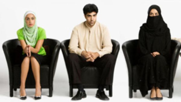 Expat woman in Dubai divorces husband over "abnormal" sexual demands. [rt.com]