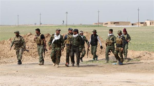 Popular Mobilization Units in Samarra, Iraq, March 2016 (AFP)