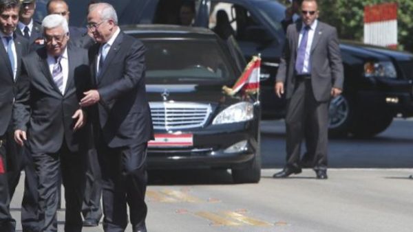 الرئيسان اللبناني والفلسطيني خلال زيارة الاخير للبنان/أ.ف.ب