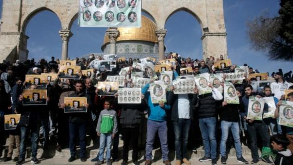 Israeli authorities are still withholding the bodies of nine Palestinian from Jerusalem, some since as late as September 8, 2015. (AFP/File)