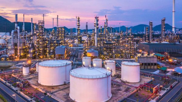 Qatar’s budget outlays for this current fiscal year are based on an assumed oil price of $45 a barrel, but if the oil prices continue to coast as they do now, Seetharaman said investments would flow into the country. (Shutterstock)