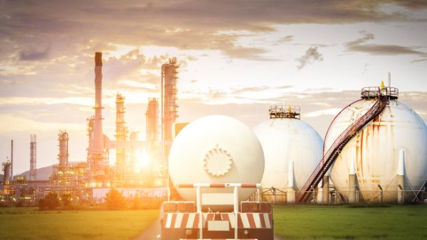 The LPG industry continues to enjoy sustainable growth in China where LPG is used for domestic use and the growing petrochemical sector. (Shutterstock)