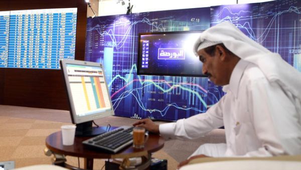 Despite the weakened buying support from foreign institutions and individual investors in the 0.14% dip in the 20-stock Qatar Index to 8,608.31 points, small- and large-cap equities, witnessed strong buying interests in the bourse.
Despite the weakened buying support from foreign institutions and individual investors in the 0.14% dip in the 20-stock Qatar Index to 8,608.31 points, small- and large-cap equities, witnessed strong buying interests in the bourse.