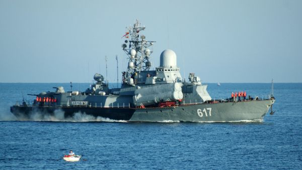  "السفينة الصاروخية الروسية "ميراج"