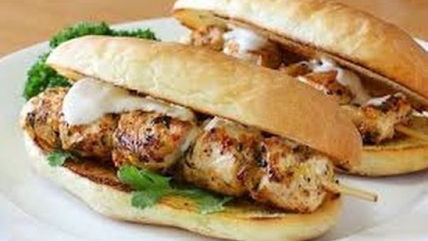 سندوتشات شيش طاووق 