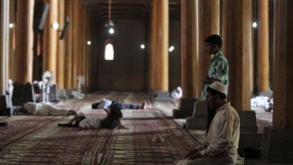 قيام الليل يشفي من الاكتئاب 