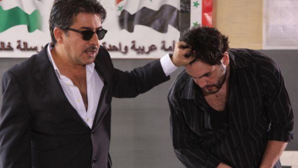 عابد فهد وسامر اسماعيل في مشهد من مسلسل منبر الموتى