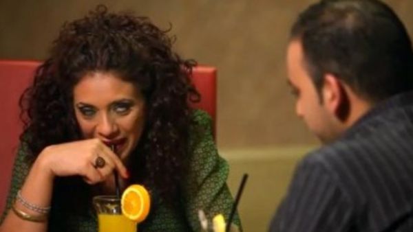 وطن ع وتر في حلقة مواقف حرجة.