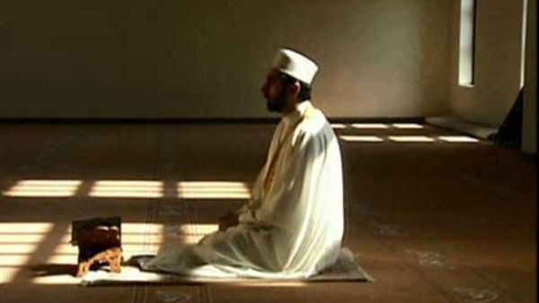 دعاء مابين التشهد والتسليم