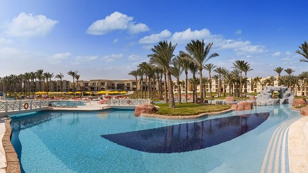 تمتلك المجموعة حالياً ثلاثة فنادق ومنتجعات ذات خمس نجوم في مصر، وهي ريكسوس شرم الشيخ، ريكسوس العلمين، وريكسوس سيجيت شرم.