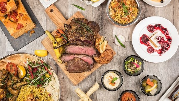 Courtyard by Marriott World Trade Center is turned into a dynamic dining scene for an opulent weekend lunch with Friday Roast. Offered from 12:30 pm to 3:30 pm.