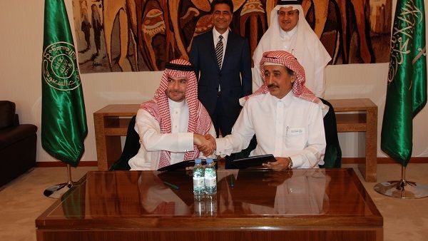 The ceremony to mark the signing of this agreement took place on March 4th, in the presence of Dr. Ahmed Alkholifey, Abdulaziz Alfuraih, Punit Renjen, David Sproul and a number of officials from both parties. The ceremony to mark the signing of this agreement took place on March 4th, in the presence of Dr. Ahmed Alkholifey, Abdulaziz Alfuraih, Punit Renjen, David Sproul and a number of officials from both parties.