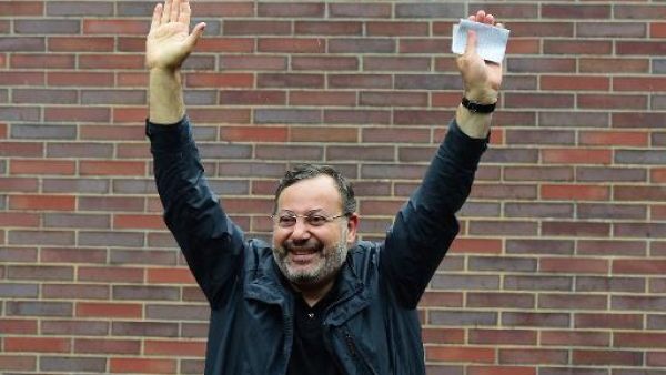 الافراج عن احمد منصور 