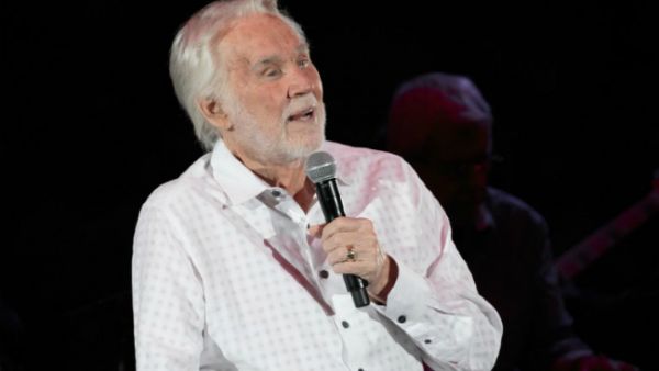 The Gambler's Last Deal tour was set to be Rogers' farewell tour. (Source: SUZANNE CORDEIRO - AFP)