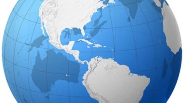 بحلول العام 2020 يرجح أن تنتقل عاصمة الطاقة إلى النصف الغربي من الكرة الأرضية، أي كما كان الوضع قبل بروز عمالقة النفط في الشرق الأوسط، كالسعودية والكويت، في الستينيات من القرن المنصرم