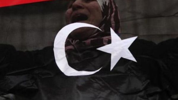 من المتوقع أن تفوز شركات النفط التي أيدت المعارضة المسلحة أثناء الحرب بنصيب الاسد من عقود المساعدة على انعاش صناعة النفط الليبية