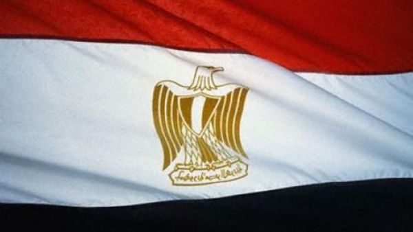 ما يجب اتباعه في المرحلة المقبلة هو اتحاد جميع فئات المجتمع والانتظام في العمل وزيادة الانتاج لكي تتحقق التنمية الاقتصادية 