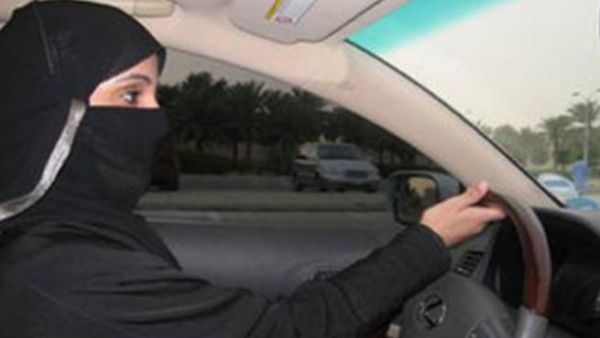 امرأة سعودية تحدثت عن اغتصابها من قبل سائق سيارتها