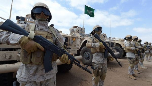 Saudi forces take part in military exercises during a visit by Yemeni Prime Minister Khaled Bahah to the Saudi-led coalition military base in Yemen's southern embattled city of Aden, 2015 (Flickr)
