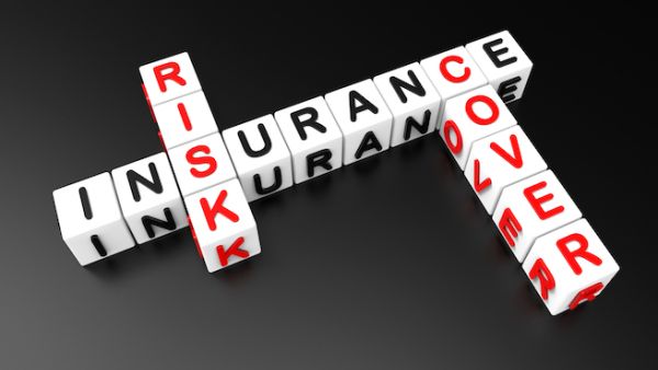 Traditional Islamic scholarship raised objections to the basic concept of the industry, arguing that it contained elements of risk, gambling and usury that made it incompatible with the teachings of the Qur’an. Traditional Islamic scholarship raised objections to the basic concept of the industry, arguing that it contained elements of risk, gambling and usury that made it incompatible with the teachings of the Qur’an.