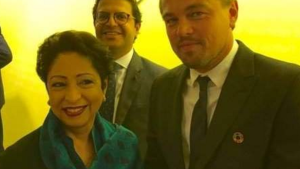 DiCaprio met Pakistan's Maleeha Lodhi at the UN climate change assembly session. (Twitter)