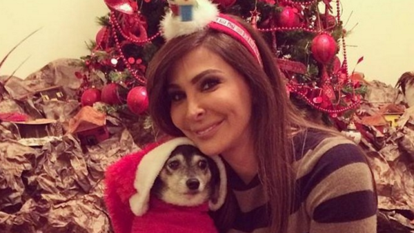 Elissa and "Lady" on Christmas day. (Al Jaras Magazine)