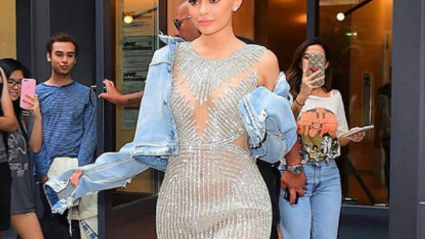 Kylie Jenner in designer Yousef AlJasmi's dress. (Instagram)