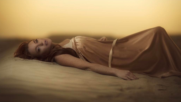 LiLo finding solace in the Arabian desert. (Instagram)