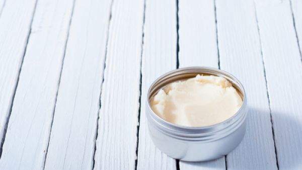 ؤخر زبدة الشيا ظهور علامات التقدم بالسن

