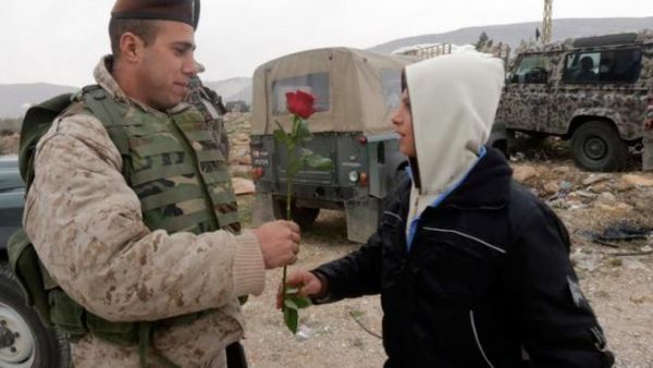 The unit soon encountered a large number of militants and backed down to “await reinforcements,” according to a security source.