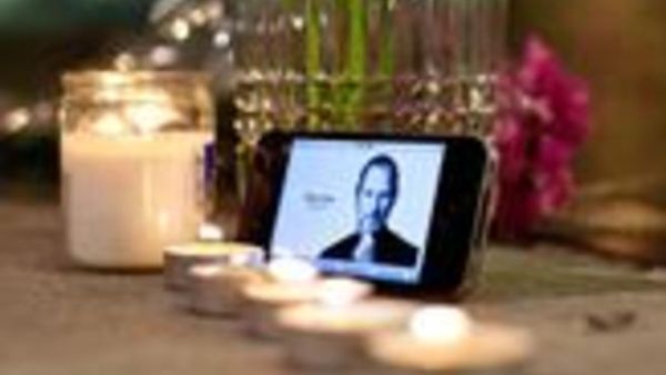 Steve Jobs' Syrian father will be mourning with the rest of the world, the death of his son at age 56.
