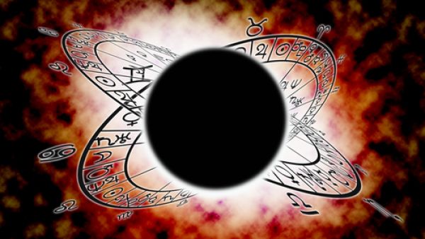 تأثير كسوف الشمس على الأبراج من عبود