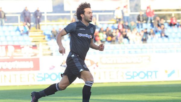 Warda celebrate scoring the first goal on Sunday (Photo: PAOK FC official twitter account)