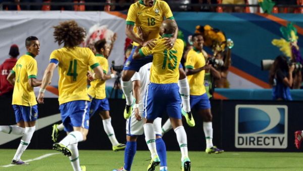 البرازيل يجرب لاعبيه أمام الإكوادور