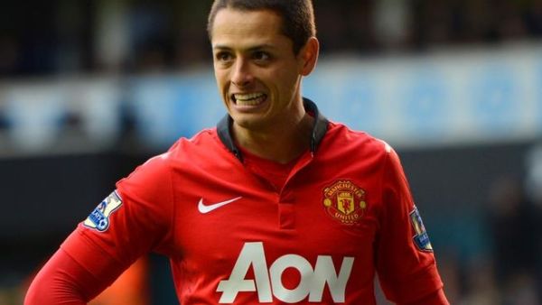 Chicharito denies criticising Van Persie Chicharito denies criticising Van Persie