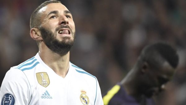 جماهير ريال مدريد تطالب باستبعاد بنزيمة