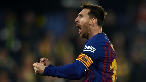 ميسي يتألق ويقود برشلونة للفوز