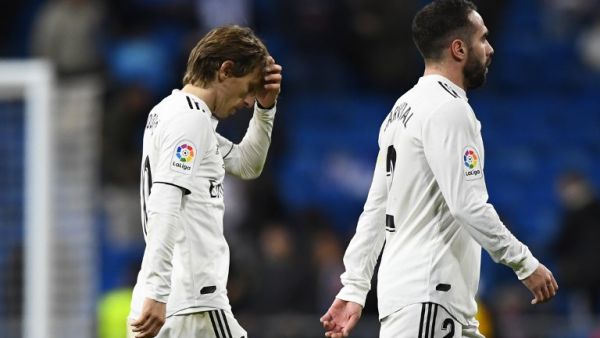لوكا مودريتش أفضل لاعب في العالم يفشل في إنقاذ ريال مدريد