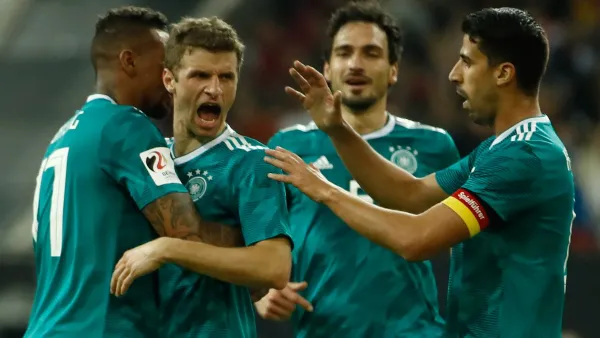مولر يدافع عن المنتخب الألماني