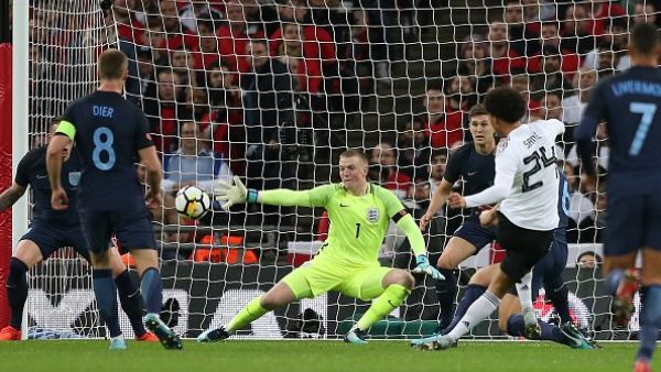 جوردان بيكفورد يحمي عرين إنجلترا في مباراته الدولية الأولى أمام منتخب ألمانيا الذي سجل في مبارياته الـ 13 الماضية جميعها.