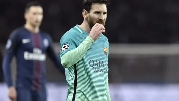 Barcelona's Argentinian forward Lionel Messi looks on during the UEFA Champions League round of 16 first leg football match between Paris Saint-Germain and FC Barcelona on February 14, 2017 at the Parc des Princes stadium in Paris.
PHILIPPE LOPEZ / AFP