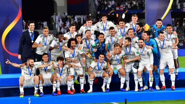 احتفالات ريال مدريد بعد الفوز بكأس العالم للأندية