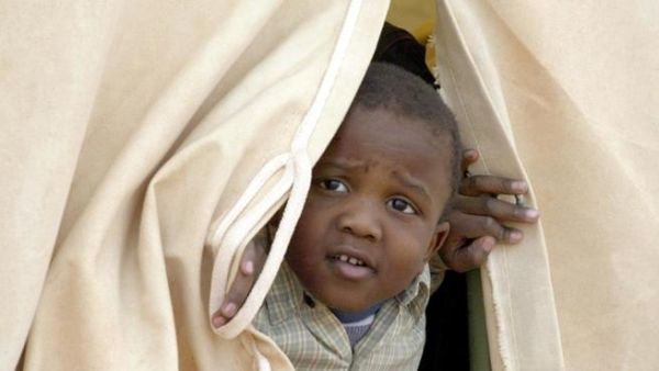 وسبق أن تقدمت المعارضة المسلحة الموالية لريك مشار بمقترح لتقاسم السلطة يتضمن إعادة الأخير لمنصبه.