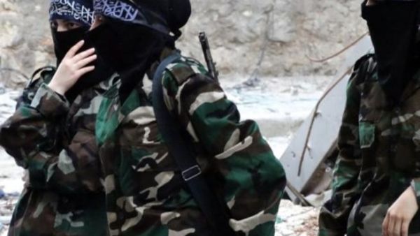 مقاتلات من المعارضة الاسلامية في حلب/أ.ف.ب