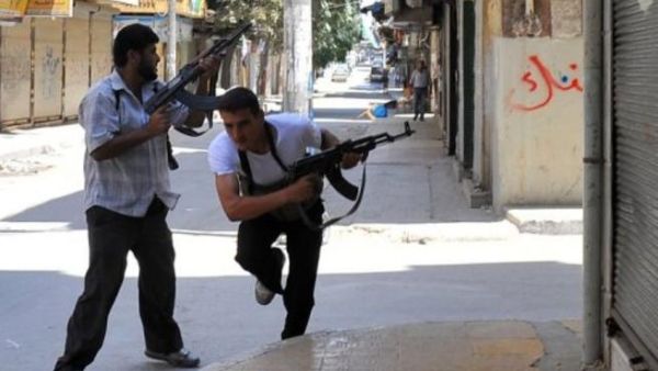 مقاتلون من المعارضة بحلب
