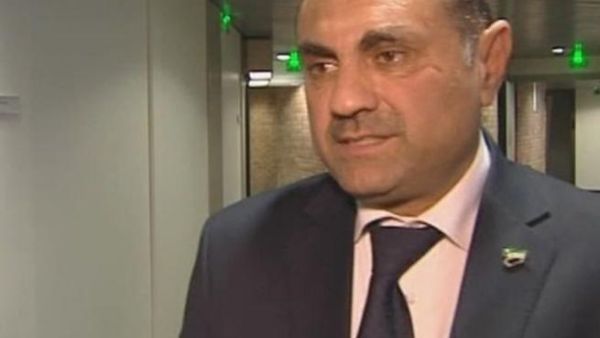 تللو وهو سجين سياسي من 2001 إلى 2006 واحدا من زعماء ربيع دمشق تللو وهو سجين سياسي من 2001 إلى 2006 واحدا من زعماء ربيع دمشق